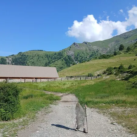 Appartement Duplex Spacieux Et Frais Avec Vue Sur Montagnes