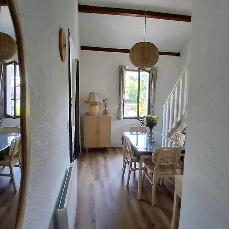 Duplex Spacieux Et Frais Avec Vue Sur Montagnes Appartement