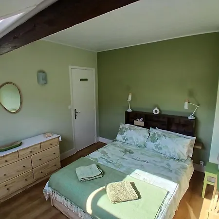 Duplex Spacieux Et Frais Avec Vue Sur Montagnes Seyne