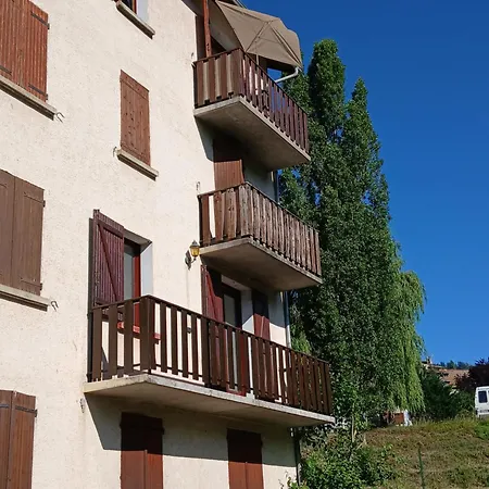 Duplex Spacieux Et Frais Avec Vue Sur Montagnes Seyne